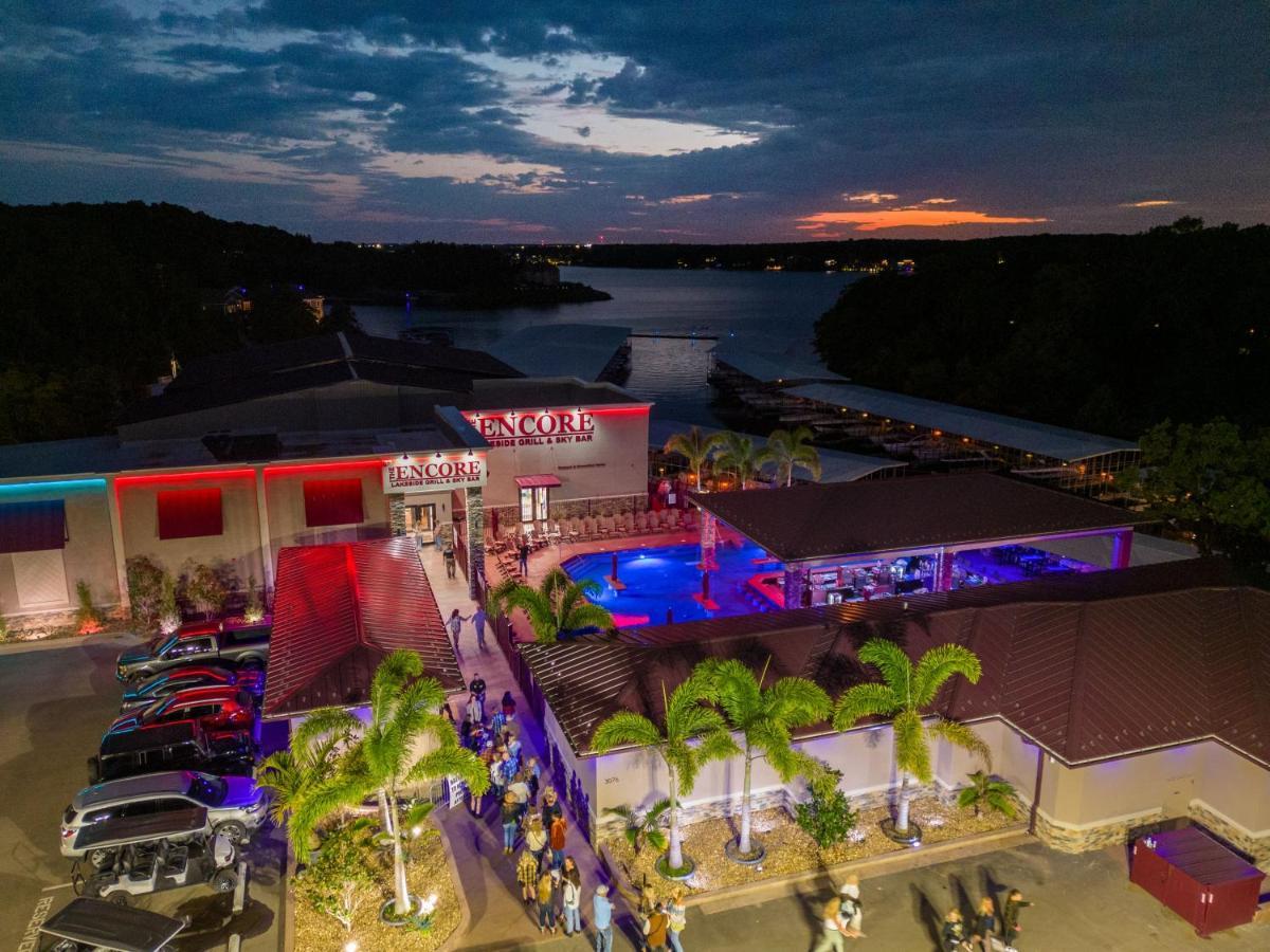 The At Of The 3* Lake Ozark