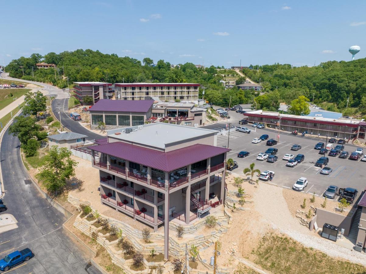 The At Of The 3* Lake Ozark